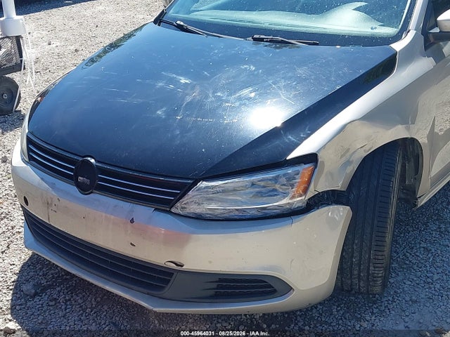 45964031 :رقم المزاد ، 3VWD17AJ5EM275573 vin ، 2014 Volkswagen Jetta 1.8t Se مزاد بيع