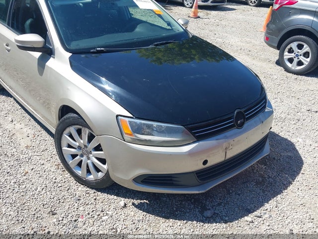 45964031 :رقم المزاد ، 3VWD17AJ5EM275573 vin ، 2014 Volkswagen Jetta 1.8t Se مزاد بيع