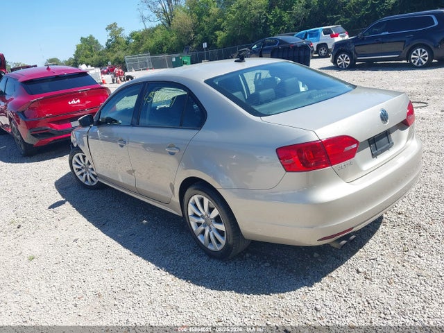 45964031 :رقم المزاد ، 3VWD17AJ5EM275573 vin ، 2014 Volkswagen Jetta 1.8t Se مزاد بيع