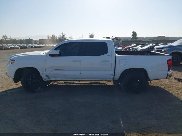 Продаж на аукціоні авто 2022 Toyota Tacoma Sr5 V6, vin: 3TMAZ5CN2NM168032, номер лоту: 45964047