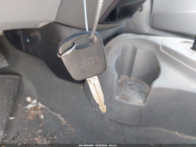 45964066 :رقم المزاد ، 1FAFP34N45W157120 vin ، 2005 Ford Focus Zx4 مزاد بيع