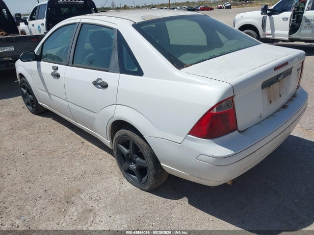 45964066 :رقم المزاد ، 1FAFP34N45W157120 vin ، 2005 Ford Focus Zx4 مزاد بيع