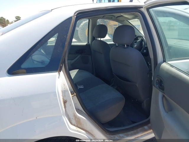 45964066 :رقم المزاد ، 1FAFP34N45W157120 vin ، 2005 Ford Focus Zx4 مزاد بيع