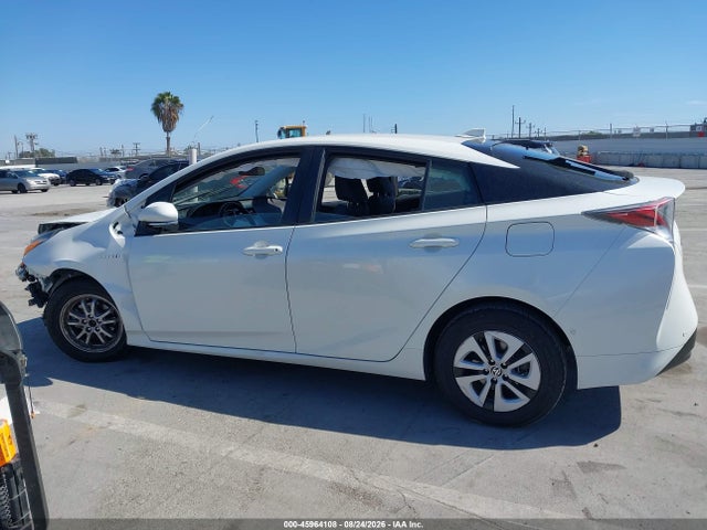 2017 Toyota Prius Two მანქანა იყიდება აუქციონზე, vin: JTDKBRFU4H3047768, აუქციონის ნომერი: 45964108
