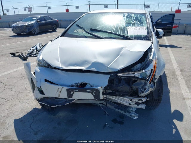 2017 Toyota Prius Two მანქანა იყიდება აუქციონზე, vin: JTDKBRFU4H3047768, აუქციონის ნომერი: 45964108