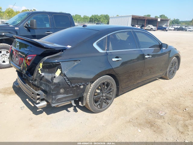 Продажа на аукционе авто 2018 Nissan Altima 2.5 Sr, vin: 1N4AL3AP7JC157037, номер лота: 45964115
