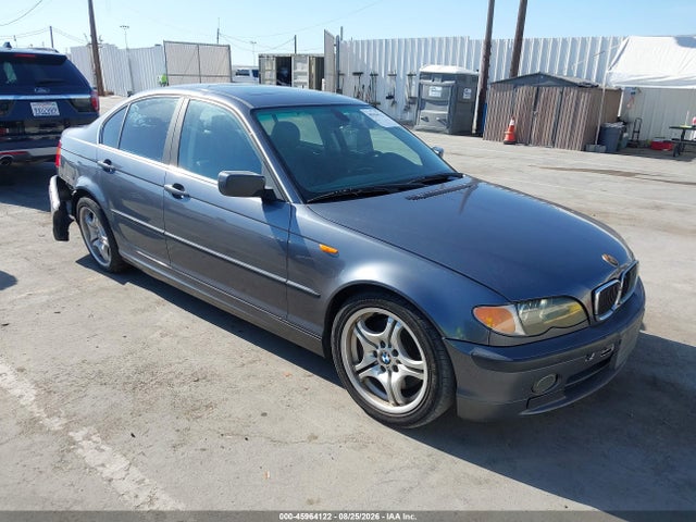 2003 Bmw 330i მანქანა იყიდება აუქციონზე, vin: WBAEV53413KM27390, აუქციონის ნომერი: 45964122