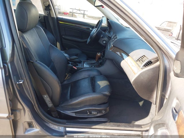 Продажа на аукционе авто 2003 Bmw 330i, vin: WBAEV53413KM27390, номер лота: 45964122