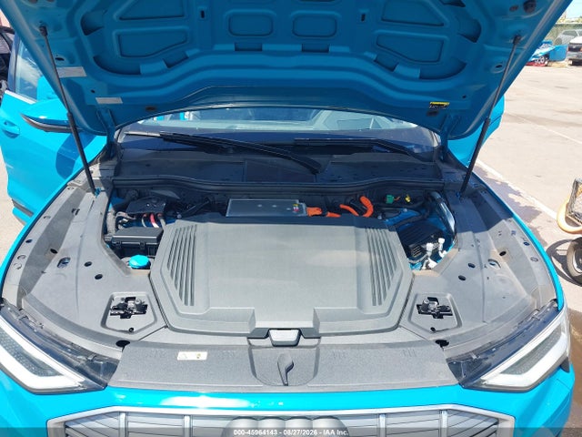 45964143 :رقم المزاد ، WA1VABGE7KB014639 vin ، 2019 Audi E-tron Premium Plus مزاد بيع