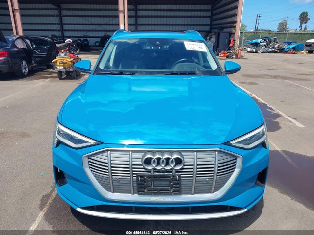 45964143 :رقم المزاد ، WA1VABGE7KB014639 vin ، 2019 Audi E-tron Premium Plus مزاد بيع