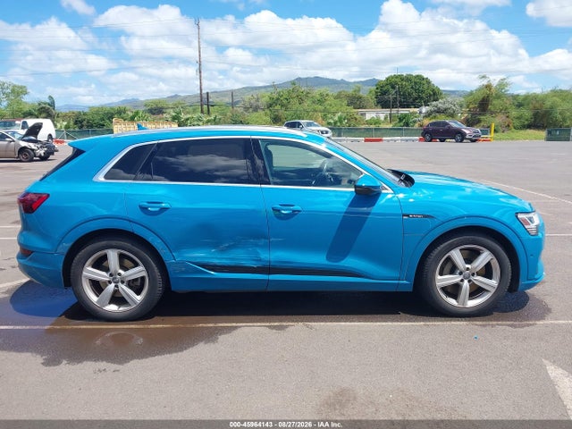 45964143 :رقم المزاد ، WA1VABGE7KB014639 vin ، 2019 Audi E-tron Premium Plus مزاد بيع