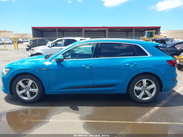 45964143 :رقم المزاد ، WA1VABGE7KB014639 vin ، 2019 Audi E-tron Premium Plus مزاد بيع