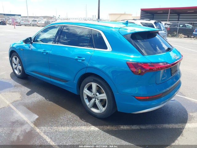 45964143 :رقم المزاد ، WA1VABGE7KB014639 vin ، 2019 Audi E-tron Premium Plus مزاد بيع