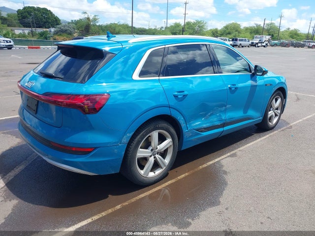 45964143 :رقم المزاد ، WA1VABGE7KB014639 vin ، 2019 Audi E-tron Premium Plus مزاد بيع