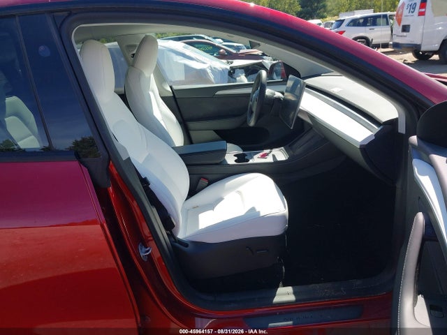 Tesla Model Y Long Range Dual Motor All-wheel Drive 2024 7SAYGDEEXRF159779 Image 5