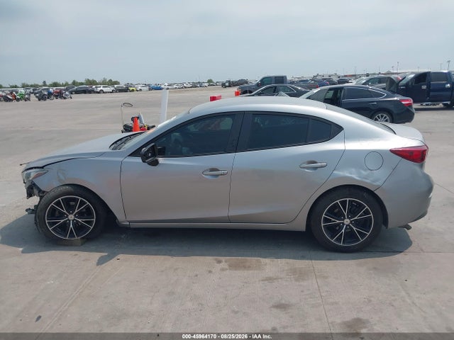 Продаж на аукціоні авто 2015 Mazda Mazda3 I Sport, vin: 3MZBM1U73FM232878, номер лоту: 45964170
