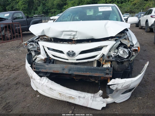 2011 Toyota Corolla S მანქანა იყიდება აუქციონზე, vin: 2T1BU4EE0BC592422, აუქციონის ნომერი: 45964191