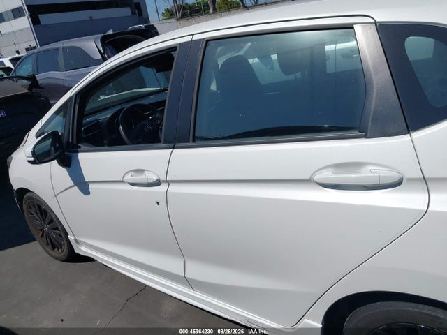 2020 Honda Fit Sport მანქანა იყიდება აუქციონზე, vin: 3HGGK5H6XLM726742, აუქციონის ნომერი: 45964230