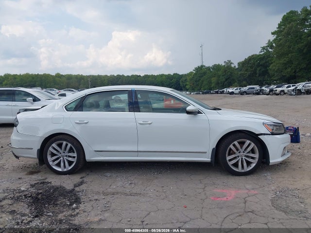 2018 Volkswagen Passat 2.0t Sel Premium მანქანა იყიდება აუქციონზე, vin: 1VWCA7A33JC031669, აუქციონის ნომერი: 45964305