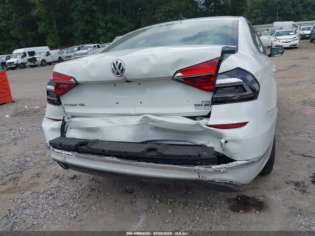 2018 Volkswagen Passat 2.0t Sel Premium მანქანა იყიდება აუქციონზე, vin: 1VWCA7A33JC031669, აუქციონის ნომერი: 45964305