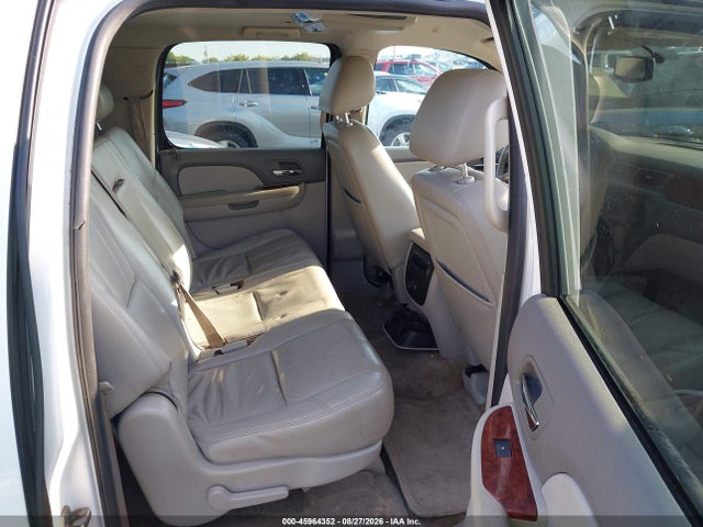 2010 Gmc Yukon Xl 1500 Slt მანქანა იყიდება აუქციონზე, vin: 1GKUKKE36AR254663, აუქციონის ნომერი: 45964352
