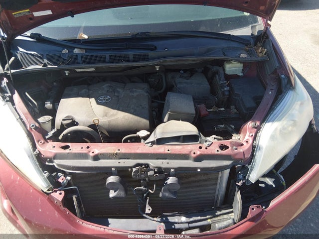 Продаж на аукціоні авто 2017 Toyota Sienna Xle 7 Passenger, vin: 5TDDZ3DCXHS151868, номер лоту: 45964391