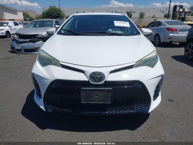 Toyota COROLLA SE 2018 5YFBURHE9JP785952 Image 13