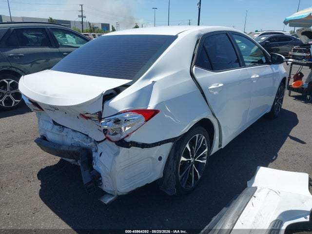 Toyota COROLLA SE 2018 5YFBURHE9JP785952 Image 4
