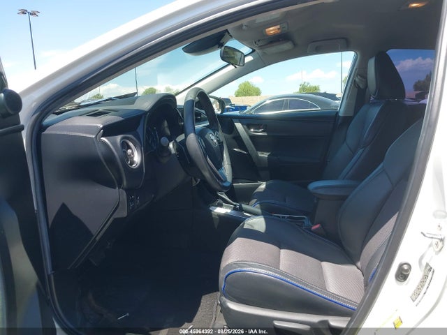Toyota COROLLA SE 2018 5YFBURHE9JP785952 Image 5