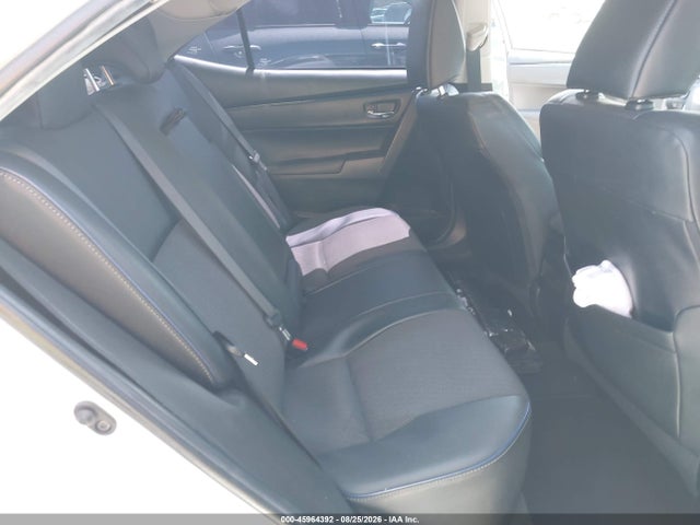 Toyota COROLLA SE 2018 5YFBURHE9JP785952 Image 8