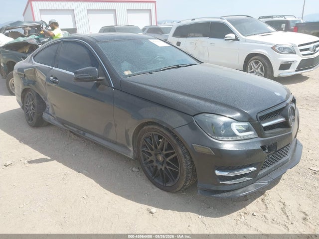 Продажа на аукционе авто 2013 Mercedes-benz C 250, vin: WDDGJ4HB3DG004698, номер лота: 45964408