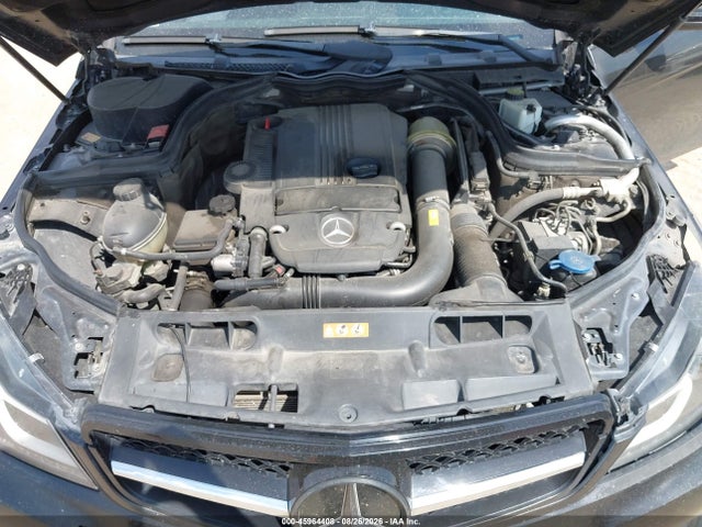 Продажа на аукционе авто 2013 Mercedes-benz C 250, vin: WDDGJ4HB3DG004698, номер лота: 45964408