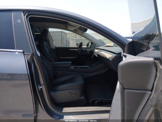 45964424 :رقم المزاد ، 7SAYGDEE8PA211842 vin ، 2023 Tesla Model Y Awd/long Range Dual Motor All-wheel Drive مزاد بيع