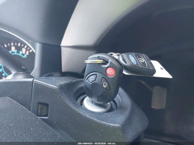 Продаж на аукціоні авто 2016 Ford Escape Se, vin: 1FMCU0G75GUB68705, номер лоту: 45964428