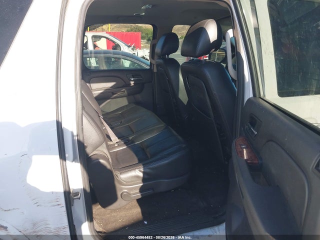 2013 Gmc Yukon Xl 1500 Slt მანქანა იყიდება აუქციონზე, vin: 1GKS1KE01DR111110, აუქციონის ნომერი: 45964482