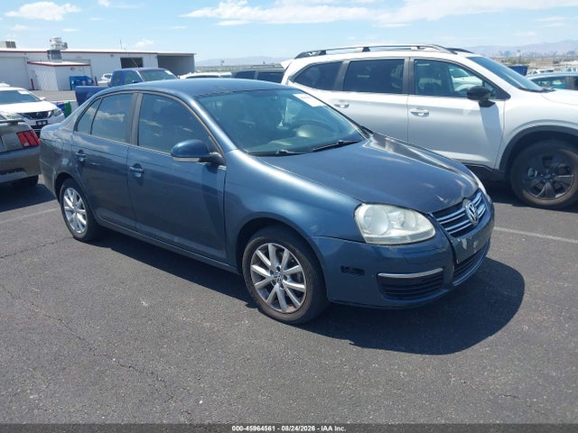 2010 Volkswagen Jetta Limited Edition მანქანა იყიდება აუქციონზე, vin: 3VWAZ7AJ0AM135856, აუქციონის ნომერი: 45964561