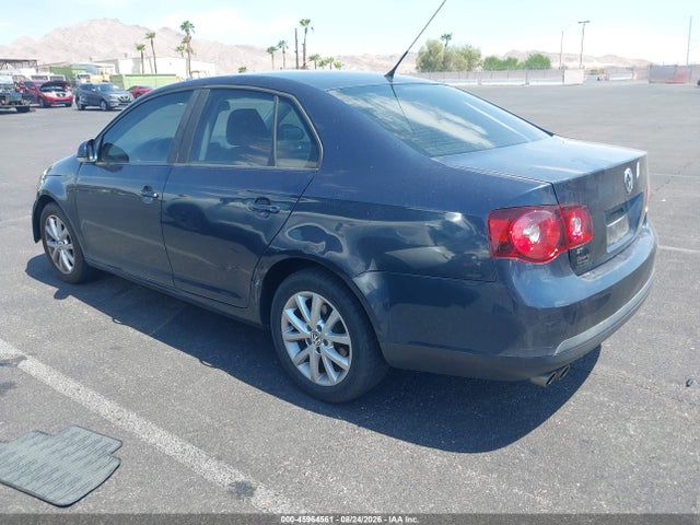 Продаж на аукціоні авто 2010 Volkswagen Jetta Limited Edition, vin: 3VWAZ7AJ0AM135856, номер лоту: 45964561