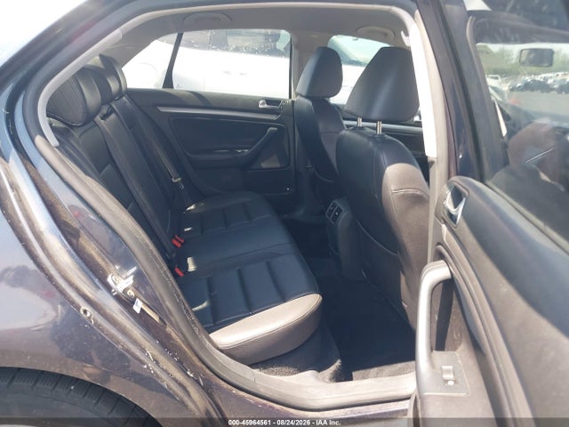 Продаж на аукціоні авто 2010 Volkswagen Jetta Limited Edition, vin: 3VWAZ7AJ0AM135856, номер лоту: 45964561