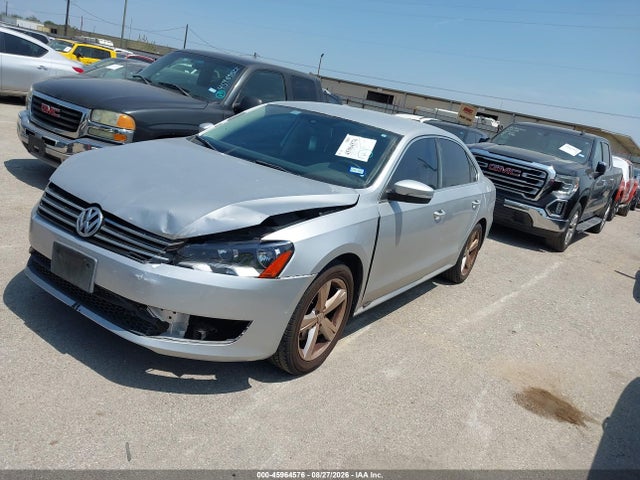 2013 Volkswagen Passat 2.5l Se მანქანა იყიდება აუქციონზე, vin: 1VWBP7A35DC067569, აუქციონის ნომერი: 45964576