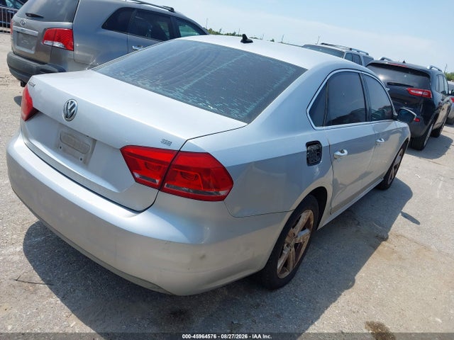 2013 Volkswagen Passat 2.5l Se მანქანა იყიდება აუქციონზე, vin: 1VWBP7A35DC067569, აუქციონის ნომერი: 45964576