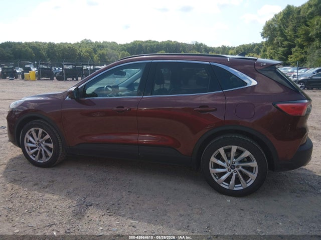 45964610 :رقم المزاد ، 1FMCU9DZ2MUA16936 vin ، 2021 Ford Escape Titanium Hybrid مزاد بيع