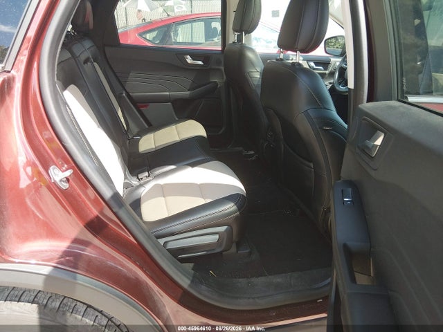 45964610 :رقم المزاد ، 1FMCU9DZ2MUA16936 vin ، 2021 Ford Escape Titanium Hybrid مزاد بيع