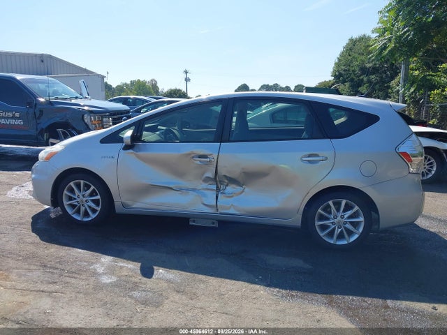 Продаж на аукціоні авто 2012 Toyota Prius V Five, vin: JTDZN3EU6C3137646, номер лоту: 45964612
