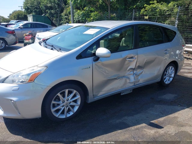 Продаж на аукціоні авто 2012 Toyota Prius V Five, vin: JTDZN3EU6C3137646, номер лоту: 45964612