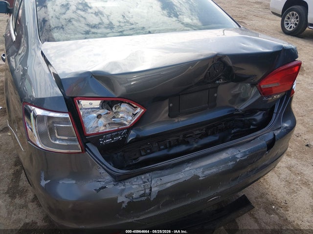 45964664 :رقم المزاد ، 3VWDX7AJ0DM426140 vin ، 2013 Volkswagen Jetta 2.5l Se مزاد بيع