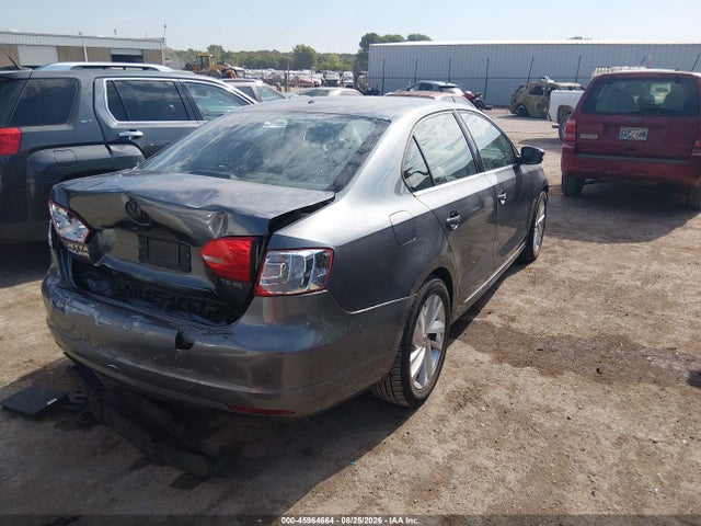 45964664 :رقم المزاد ، 3VWDX7AJ0DM426140 vin ، 2013 Volkswagen Jetta 2.5l Se مزاد بيع