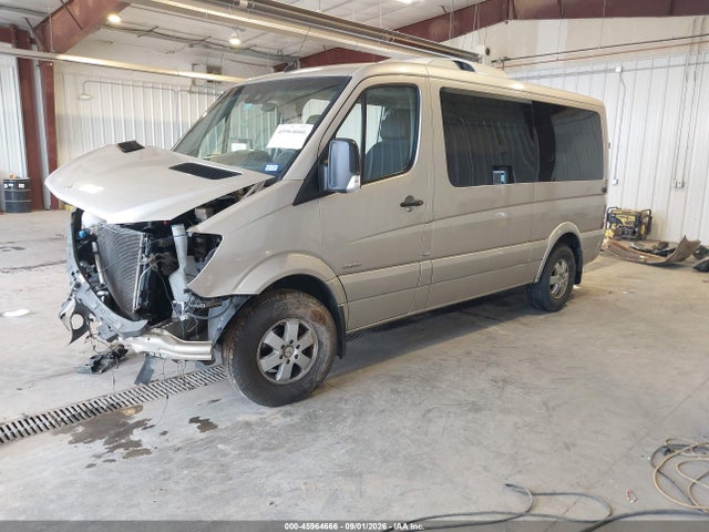 Mercedes-Benz Sprinter 2500 Normal Roof 2015 WDZPE7CD7F5945076 Image 2