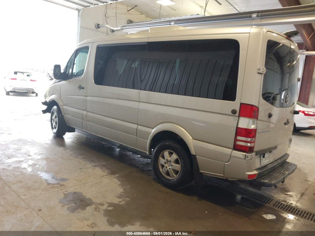 Mercedes-Benz Sprinter 2500 Normal Roof 2015 WDZPE7CD7F5945076 Image 3