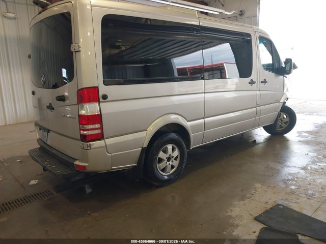 Mercedes-Benz Sprinter 2500 Normal Roof 2015 WDZPE7CD7F5945076 Image 4