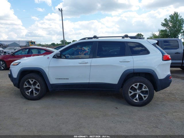 Продаж на аукціоні авто 2015 Jeep Cherokee Trailhawk, vin: 1C4PJMBSXFW563578, номер лоту: 45964671